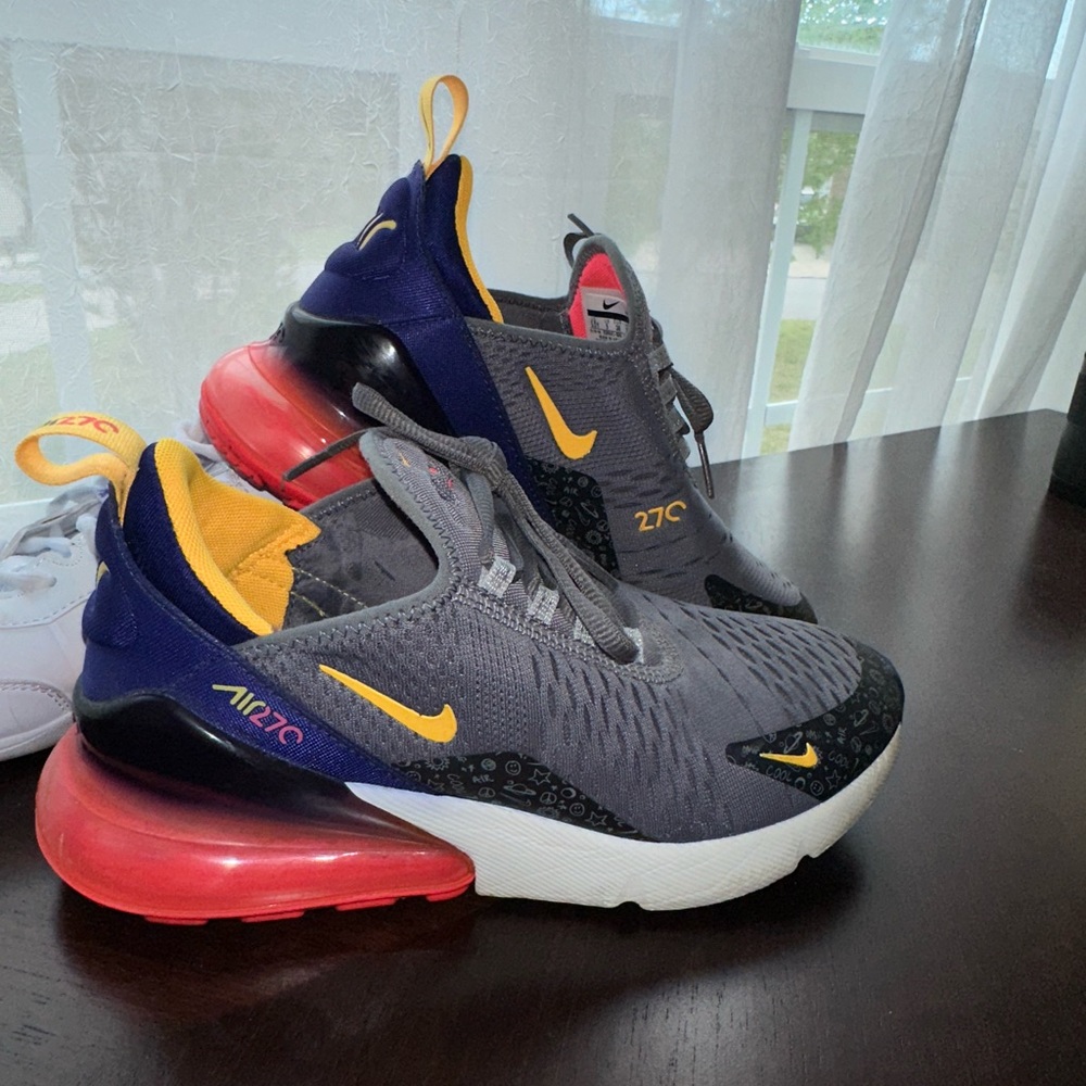 Woman Nike sneakers